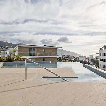 Panoramic Pearl By Madeira Sun Travel Apartment *