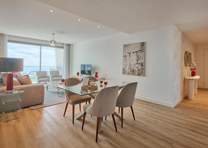 Panoramic Pearl By Homie *