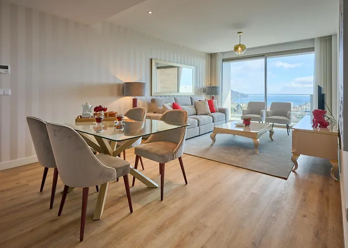 Panoramic Pearl By Homie * פונשל